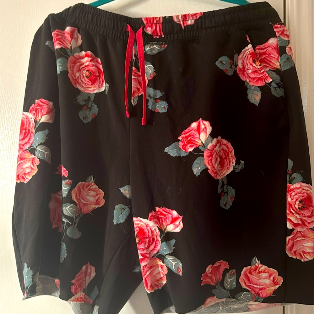 LuLaRoe French Terry Shorts (Xl) Floral